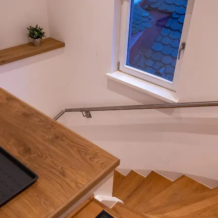 Ruhig Und Zentral An Der Donau Apartment *